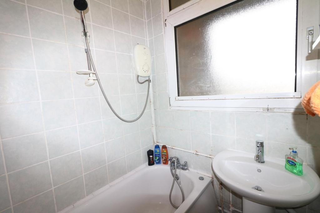Cosy 3 Bed Apt, Old Truman Brewery! Brick Lane, London, E1 מראה חיצוני תמונה