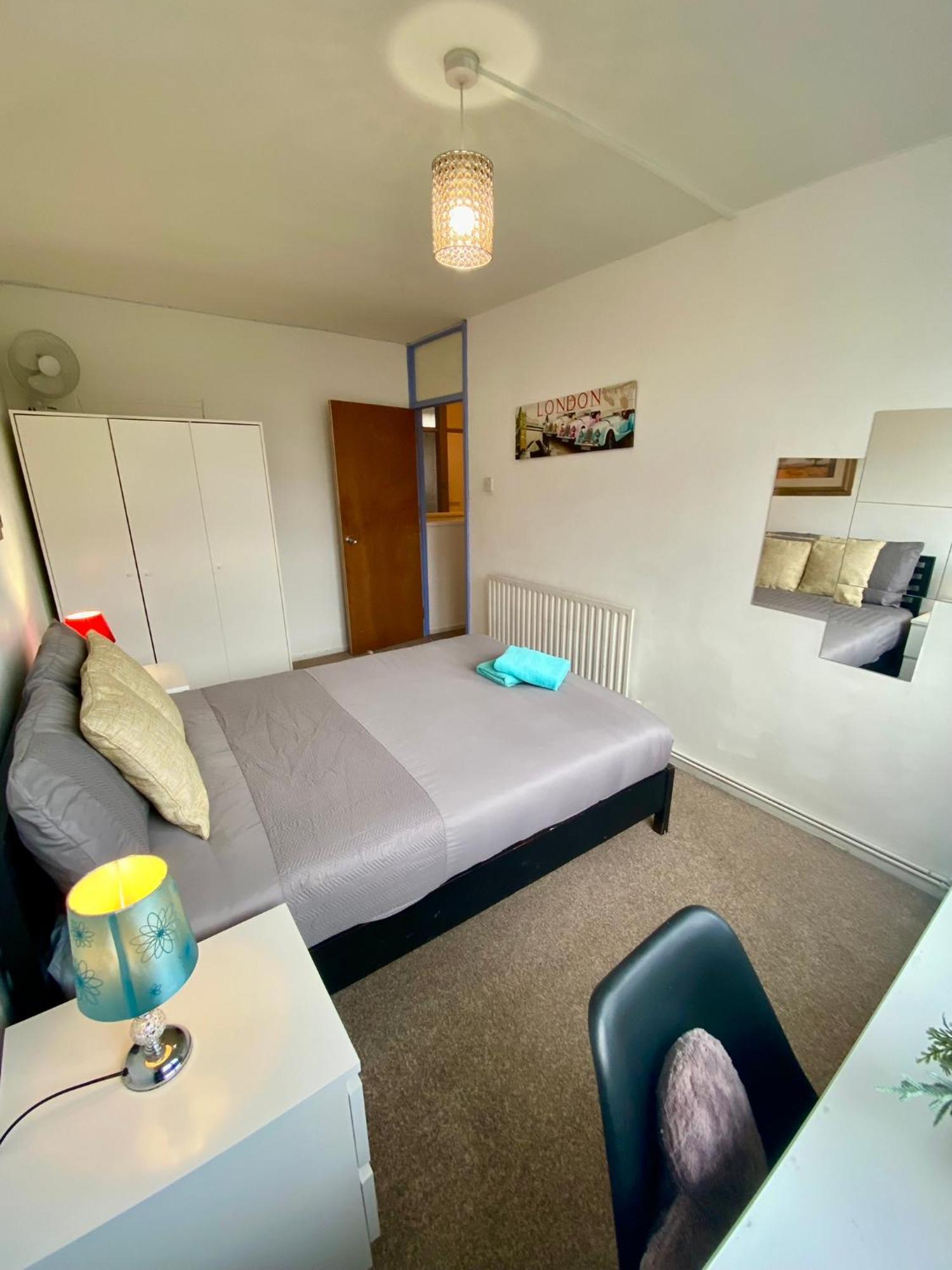 Cosy 3 Bed Apt, Old Truman Brewery! Brick Lane, London, E1 מראה חיצוני תמונה